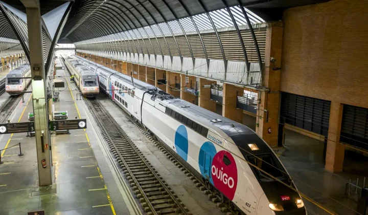 Ouigo cancela todos sus trenes el viernes y el lunes por la huelga de maquinistas